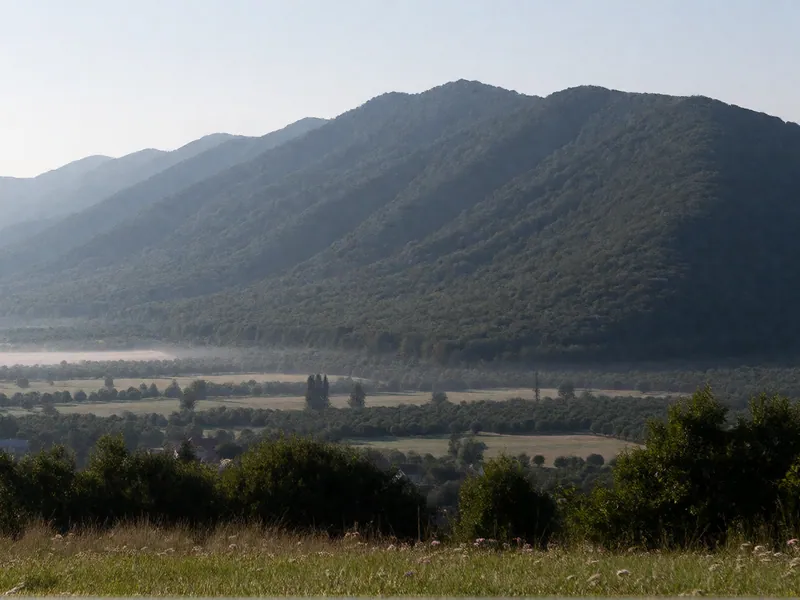 Планината над Монтана, в ранна сутрин